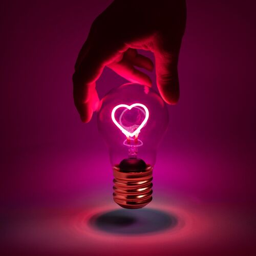 Cordless Lightbulb (Heart)