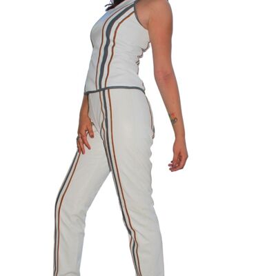 Tailleur pantalone 2 pezzi realizzato in VERA PELLE di colore bianco