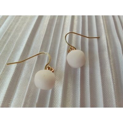 MINI BOUCLES D'OREILLES BLANCHES