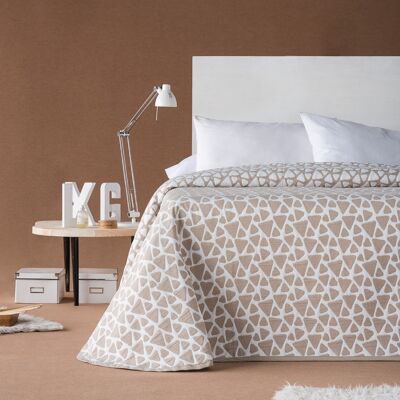 Estoralis Spring Jacquard Bedspread For 150 Cms Bed. ONYX Beige