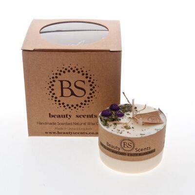Small Strawberry Scented Soy Candle With Blueberries box of 6