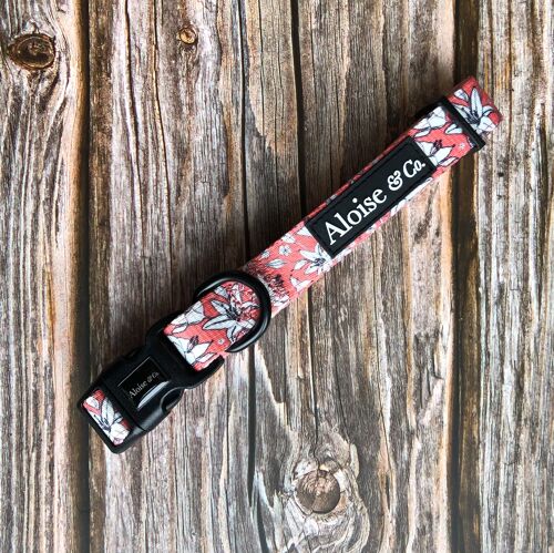 "Little lilies" - White lily dog collar