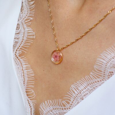 Dried flowers, Deep pink Blossom round necklace