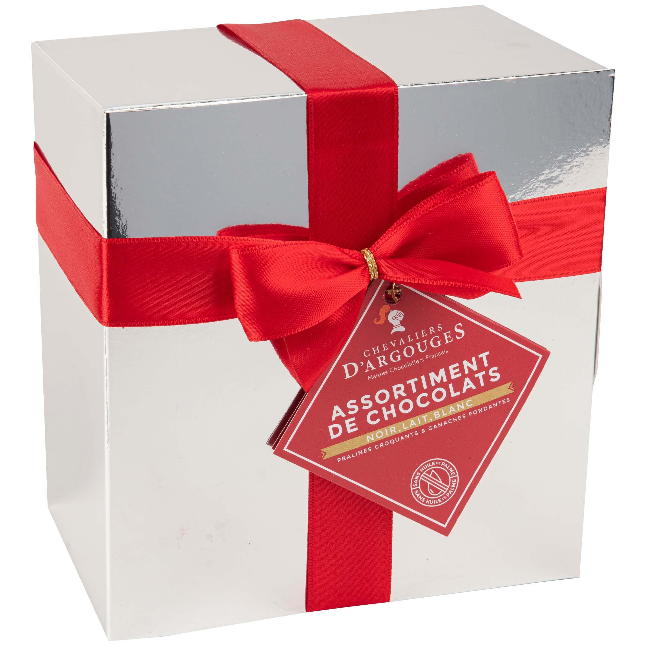 CAJA REGALO 32 CHOCOLATES - CHOCOLATE NEGRO, CON LECHE, BLANCO