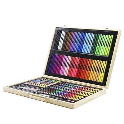 Ensemble beaux-arts 245 pièces dans un coffret en bois. Comprend des crayons, des aquarelles, des marqueurs, des crayons et des accessoires. Beige