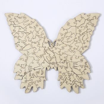 Forme de silhouette de puzzle 3D en bois bricolage. Avec des pièces individuelles avec des designs différents. En bois polychrome. Format A3.MOTIF PAPILLON. Multicolore 3