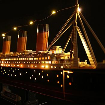 Puzzle 3D Lumineux Titanic XL Multicolore 2
