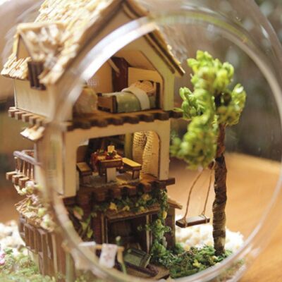 Island Forest Dream 3D-Miniaturmodell 12x12x12 cm. Mehrfarbig