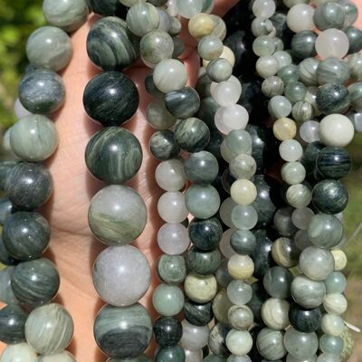 Perles en roche entre 4 et 12mm - 4mm
