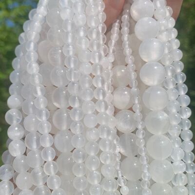 Perles en calcite translucide entre 4 et 12mm - 6mm