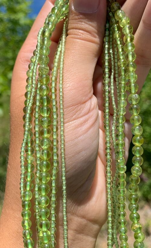 Perles en péridot entre 2 et 5mm - 3mm