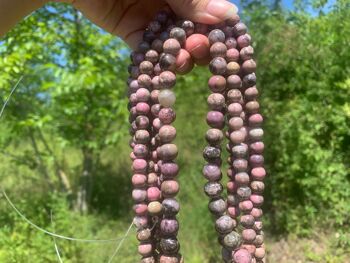 Perles en rhodonite entre 8 et 10mm - 10mm 2