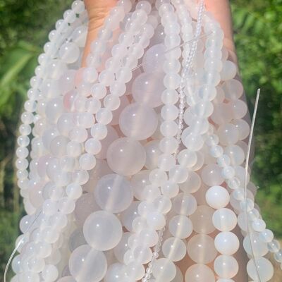 Perles en agate blanche entre 2 et 14mm - 6mm