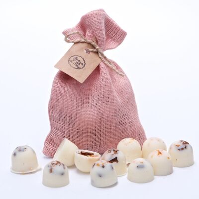 Orange & Cinnamon Scented Natural Wax Melts in Pink Linen Bag of 10 each