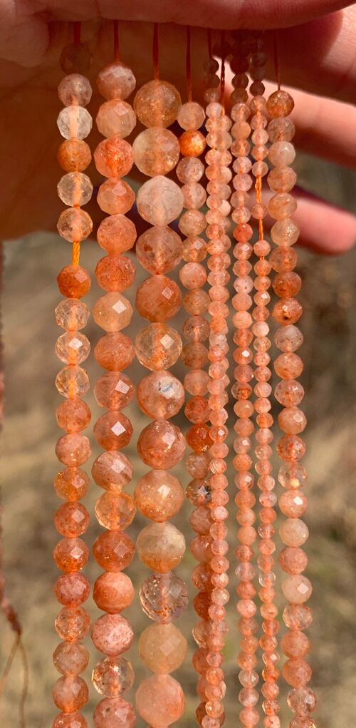 Perles en pierre de soleil facettées entre 2,5 et 7,5mm PSD - 3mm
