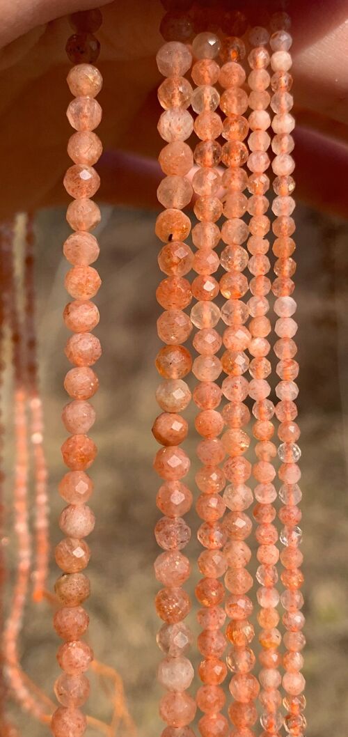 Perles en pierre de soleil facettées entre 2 et 4mm PSU - 2mm