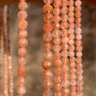 Perles en pierre de soleil facettées entre 2 et 4mm PSU - 3mm