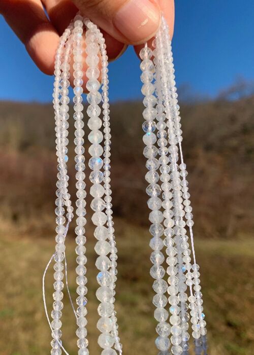 Perles en labradorite blanche facettée entre 2 et 5mm - 2-2,5mm