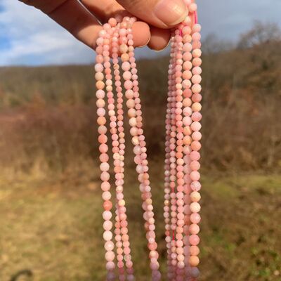 Perles en opale commune rose facettées entre 2,5 et 4mm - 4mm
