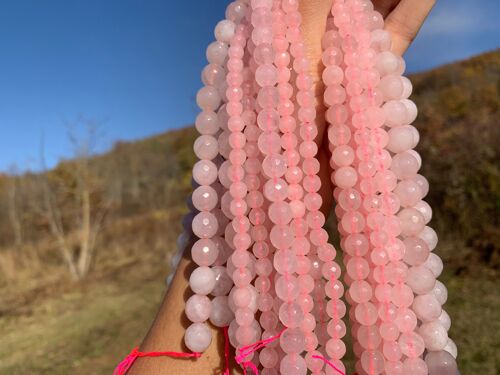 Perles en quartz rose facettées non transparentes entre 4 et 12mm - 4mm