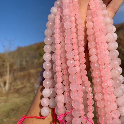 Perles en quartz rose facettées non transparentes entre 4 et 12mm - 4mm