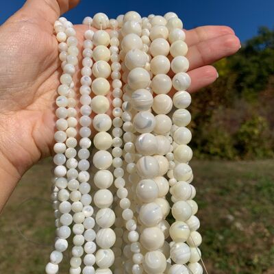Perles en nacre blanche entre 2 et 12mm - 8mm