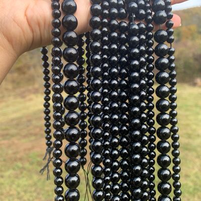 Perles en tourmaline noire entre 6 et 10mm - 6mm