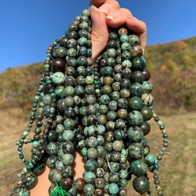 Perles en turquoise africaine entre 4 et 12mm - 8mm