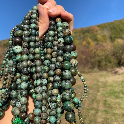 Perles en turquoise africaine entre 4 et 12mm - 12mm