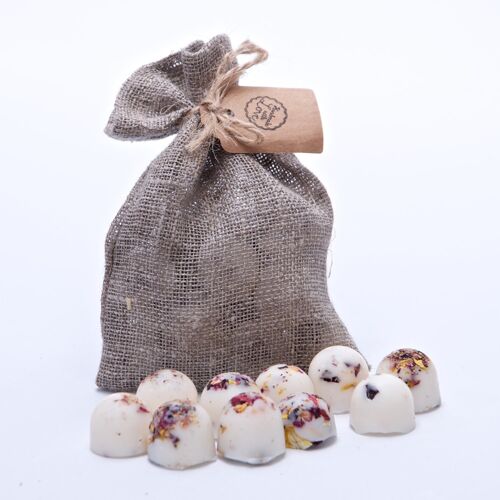 Champagne & Roses Scented Natural Wax Melts in Grey Linen Bag of 10 each