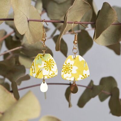 Japanese paper earrings - Uteki - Floral yellow