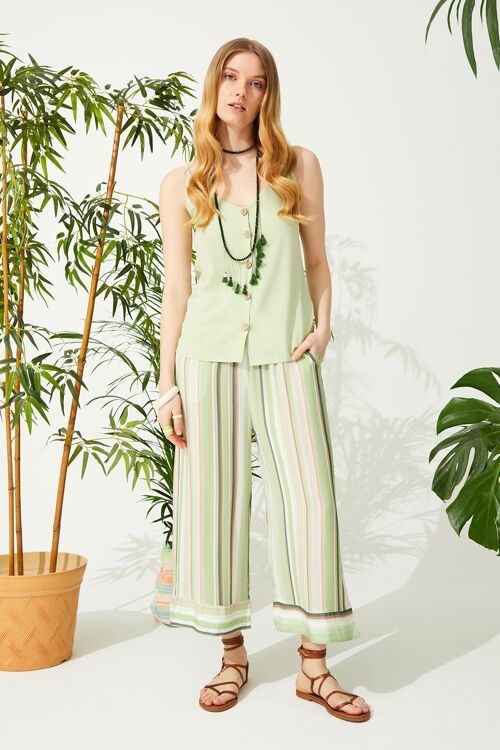 EXCLUSIVE SERIES GREEN LINE PATTERN 100% VISCOSE FABRIC PREMIUM CAPRI TROUSERS SET