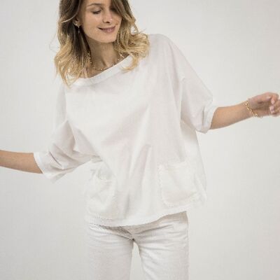 White top with two large pockets