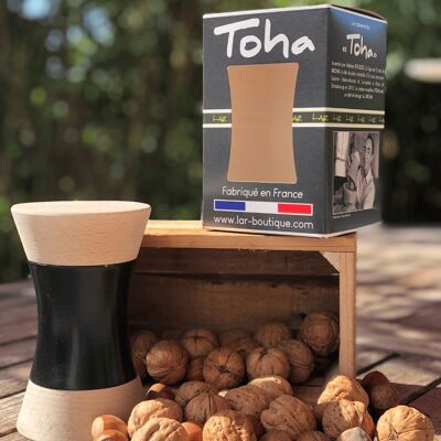 TOHA Nutcracker - Black