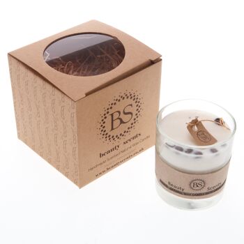 Grande bougie de soja parfumée à la vanille et au café avec des grains de café dans un récipient en verre boîte de 6