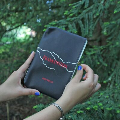 Pochette de sac à main Frankenstein Black Book Pouch