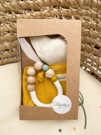 Coffret cadeau de naissance " Mon 1er doudou " jaune en coton bio 2