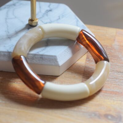 Bracelet en perles tubes acrylique tricolore marron marbré, ivoire et beige