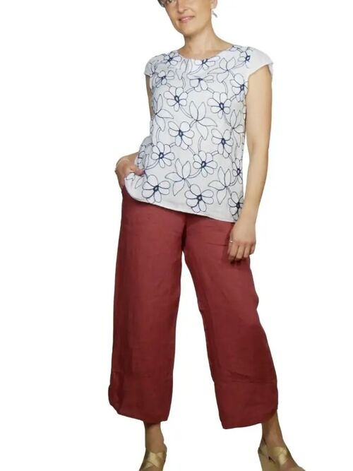 Daisy Chain  Embroidery and Linen Top 3482EG