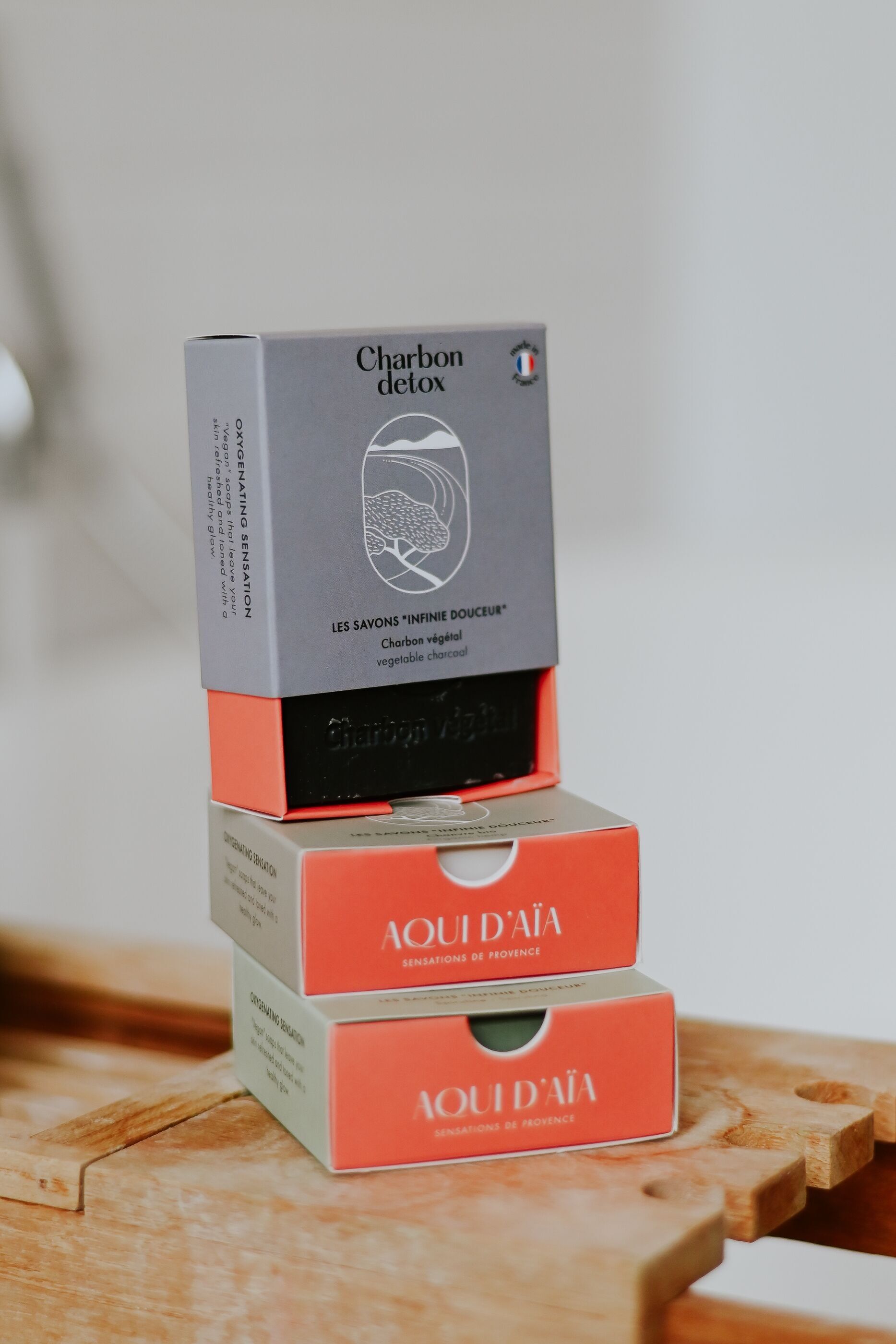 PROMO 📣 Savon au Charbon Végétal dans boite tiroir 100g