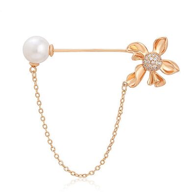 Brooch with Flower and Pearl