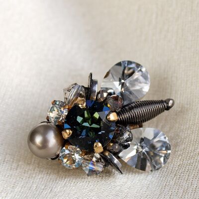 Insect brooch little flies, crystals and pearls - Erinite