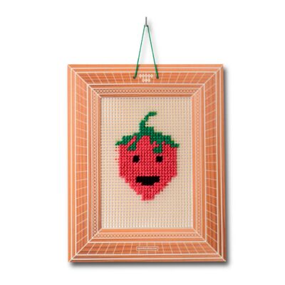 Geschenkset für Kinder zur Herstellung einer halbgestrickten Tasche: Erdbeere