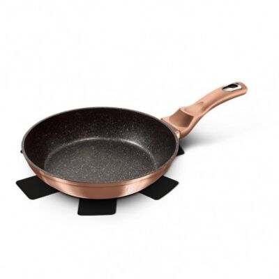 Frypan, 20 cm, Metallic Line Rose Gold Edition

FREE PROTECTOR