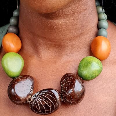 Belo Chunky Tagua Necklace - Green