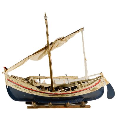 Modello di barca tradizionale in legno con finitura anticata con vele