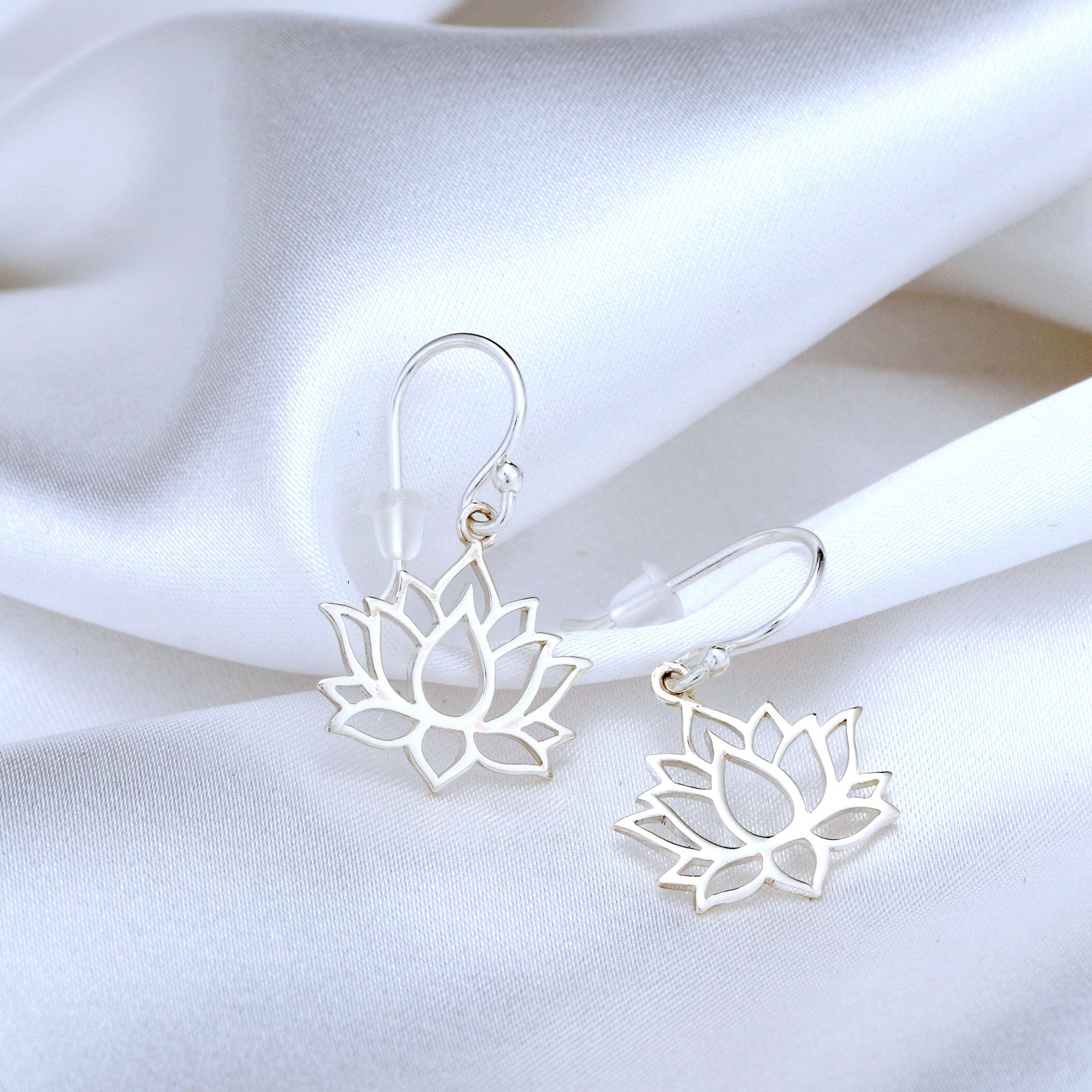 Kaufen Sie 925 Sterling Silber Ohrhänger LOTUS OHR925-21 zu  Großhandelspreisen