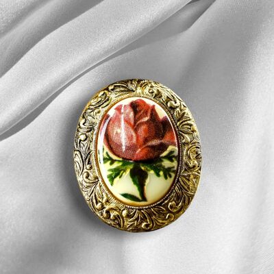 Cameo baroque rose brooch in vintage style