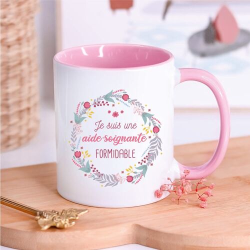 Mug rose - Je suis une aide-soignante formidable