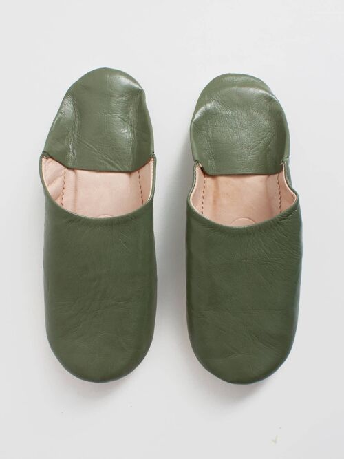 Moroccan Men's Babouche Slippers, Olive